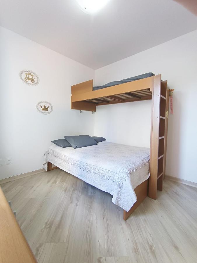 Perfeito Apartamento Com Churrasqueira E Garagem Privativa Em